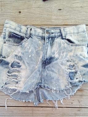 GS-115 Denim Distressed Acid Wash Jean Shorts Size 14